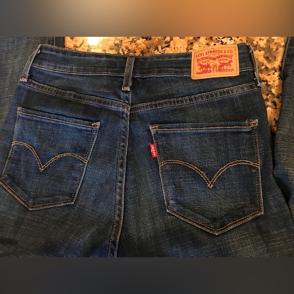 Levi’s Denim Bundle: Jacket (S) & Levi’s High Rise Skinny Jean (W28 L28) - Picture 15 of 16